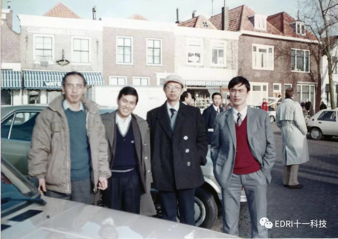 1528168555217425.jpg 22.jpg